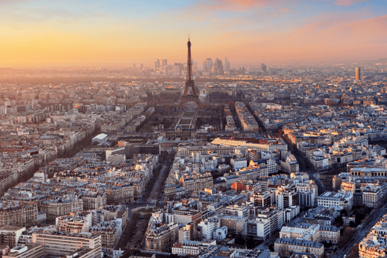 Labor-Law-Changes-in-France-Blog-Photo-Aadmi-1-768x512-1