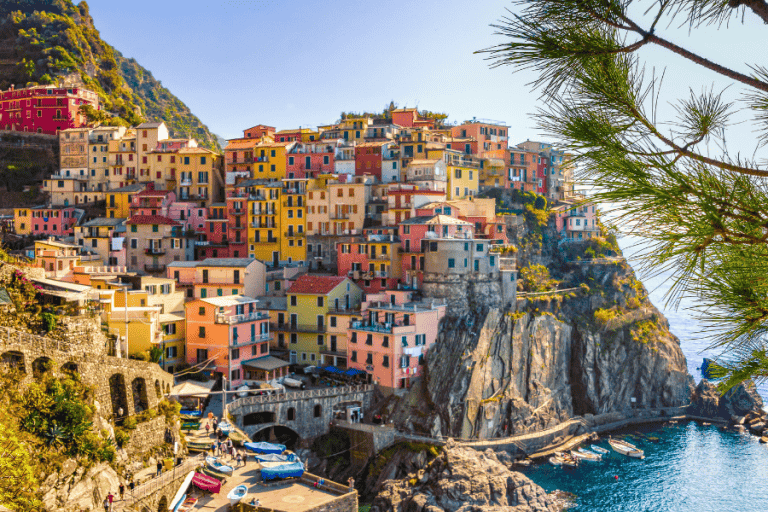 New-Laws-for-Foreigners-Entering-Italy-for-Work-Blog-Photo-1-768x512-1