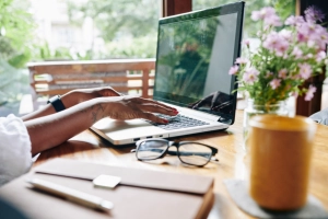 Technology-and-Working-Remotely-Blog-Photo-300x200-1
